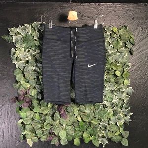 Nike Running Tight Short Striped